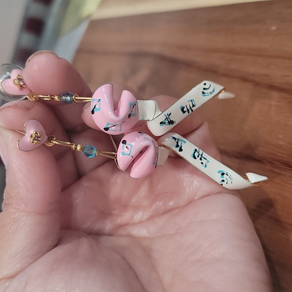 Vintage Lunch at The Ritz Fortune Cookie Earrings 1989 - Picture 8 of 11